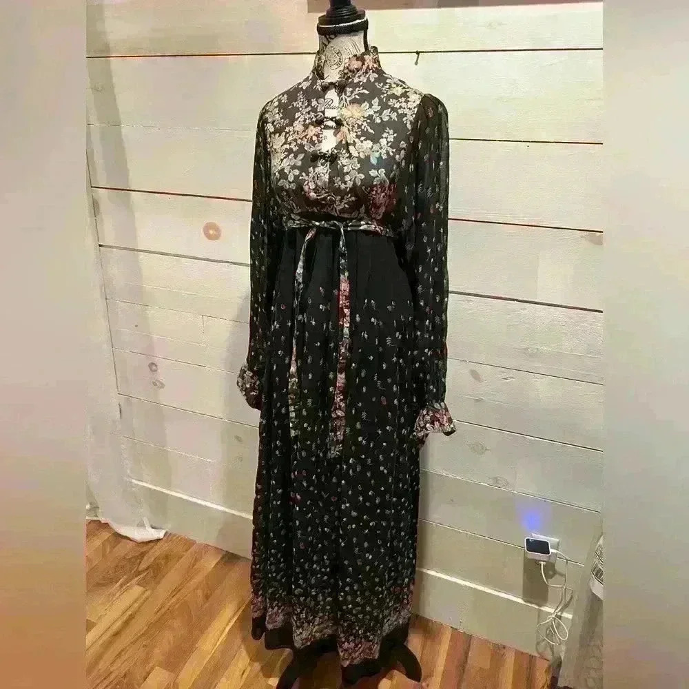 Traina Boutique Vintage Teal Traina maxi dress floral small, see photos